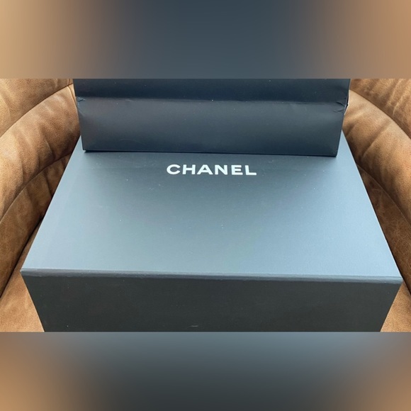 Authentic Chanel Bag Extra Large Shopping Bag & Classic Purse Box from New York - Picture 12 of 12